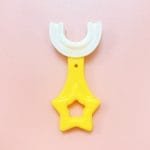 u-shape-toothbrush-for-kids-silicon-bristles-mouth-spate-teeth-cleaning-brush-yellow-1